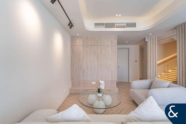 REDUCED | PRIVATE POOL | UPGRADED ONE OF ONE